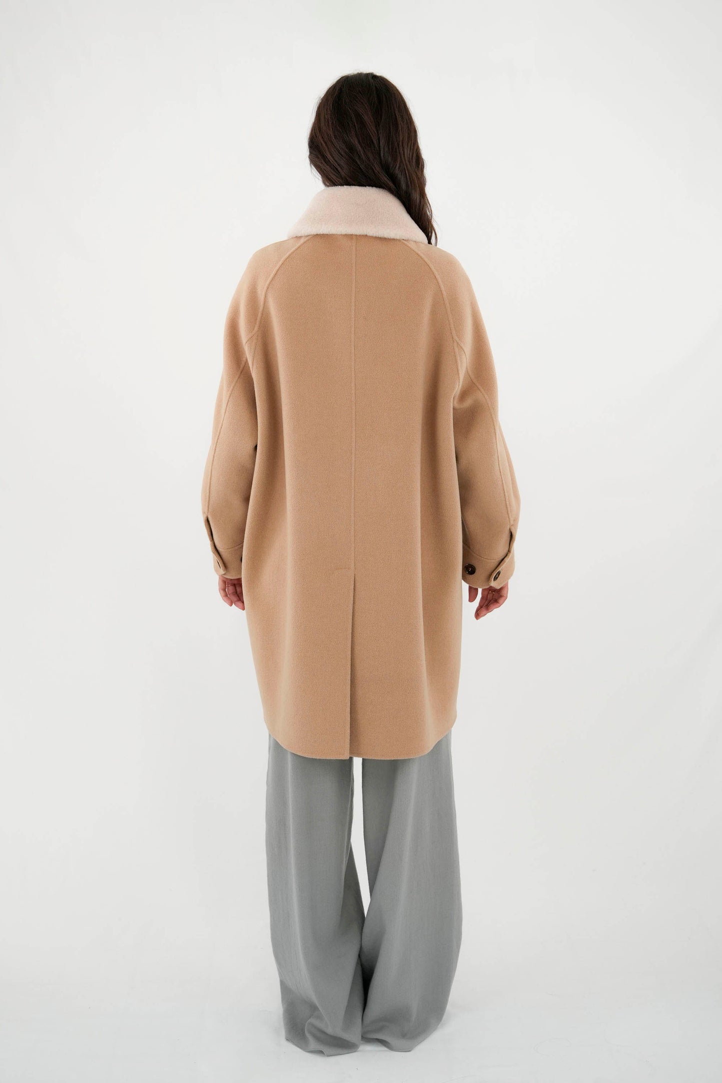 Cappotto cammello misto lana con cintura e colletto removibile