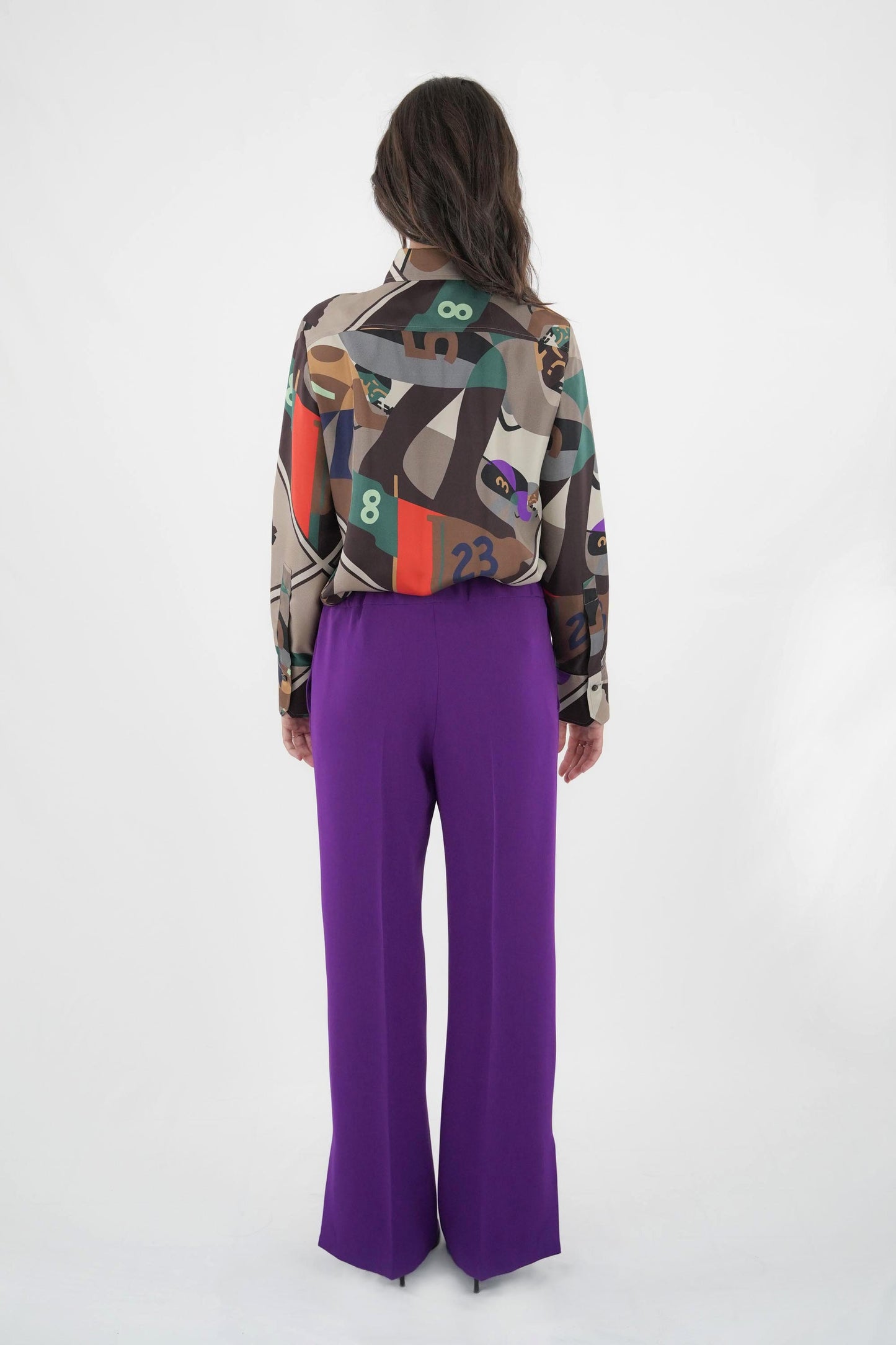 Pantalone a gamba dritta con spacco laterale