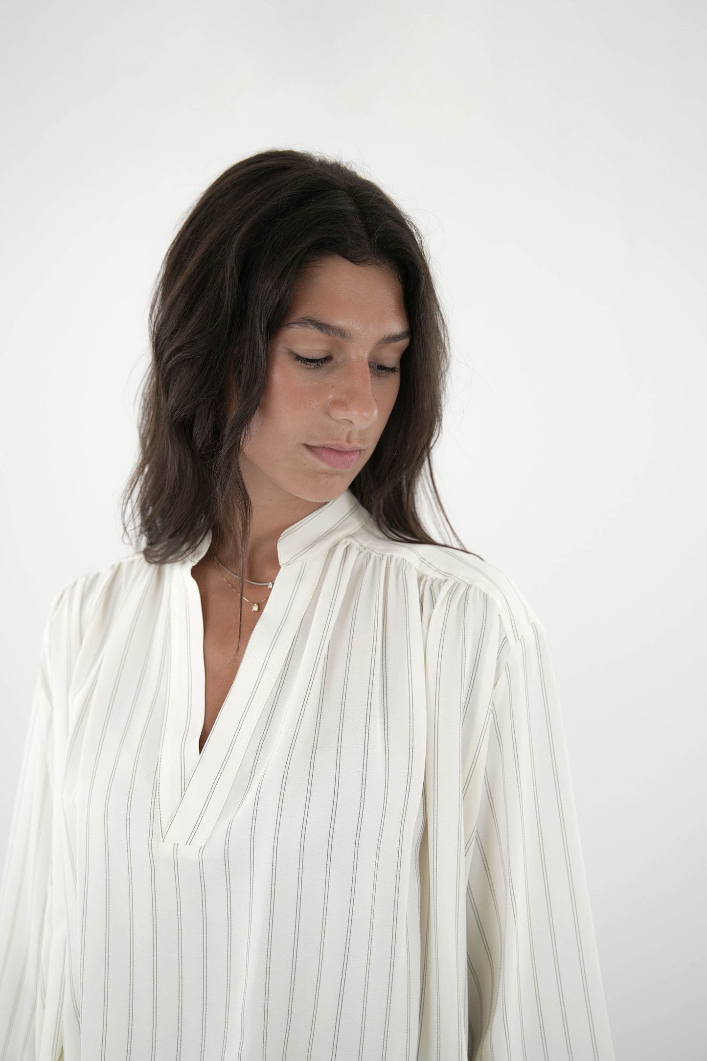 Camicia in misto seta scollo a V