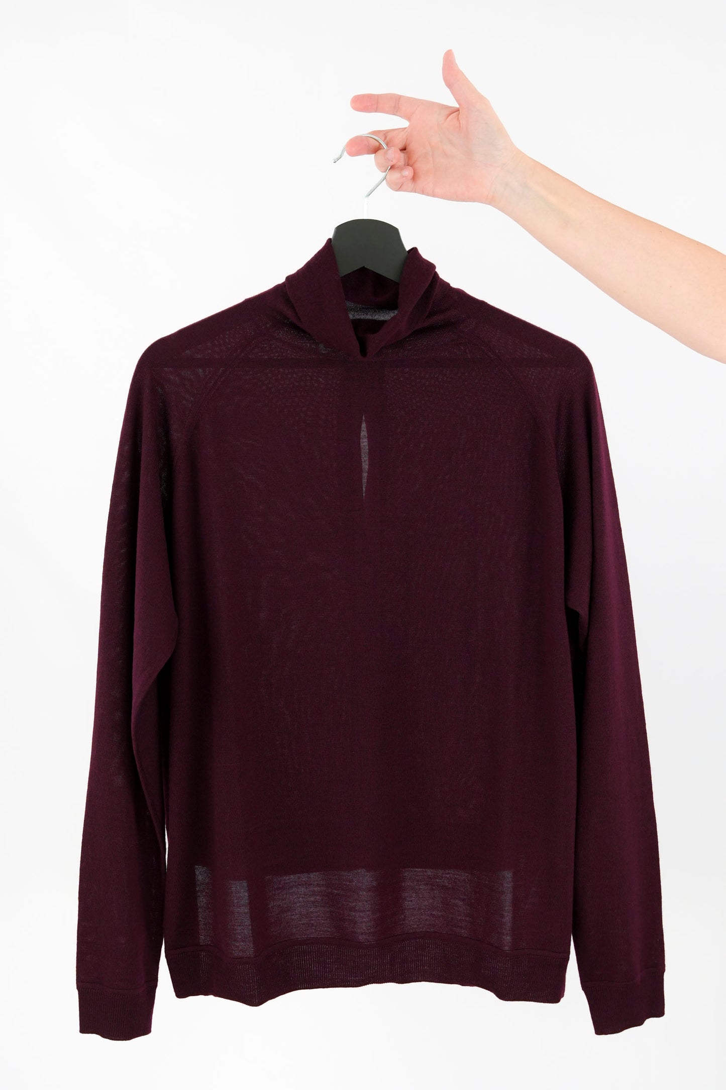 Maglia asimmetrica con apertura dietro