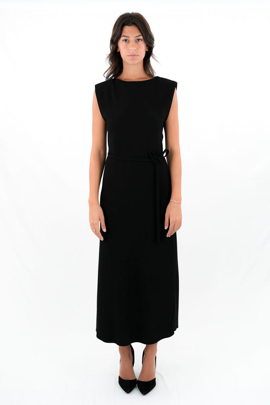 Abito smanicato con spacco